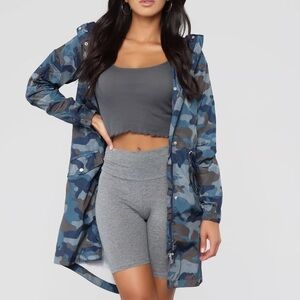Fashion Nova Women's Snitch Utility Jacket Blue Camo Hooded, Size Medium
